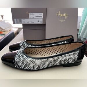 Never worn black and white women’s Amalfi (made in Italy) flat shoe.